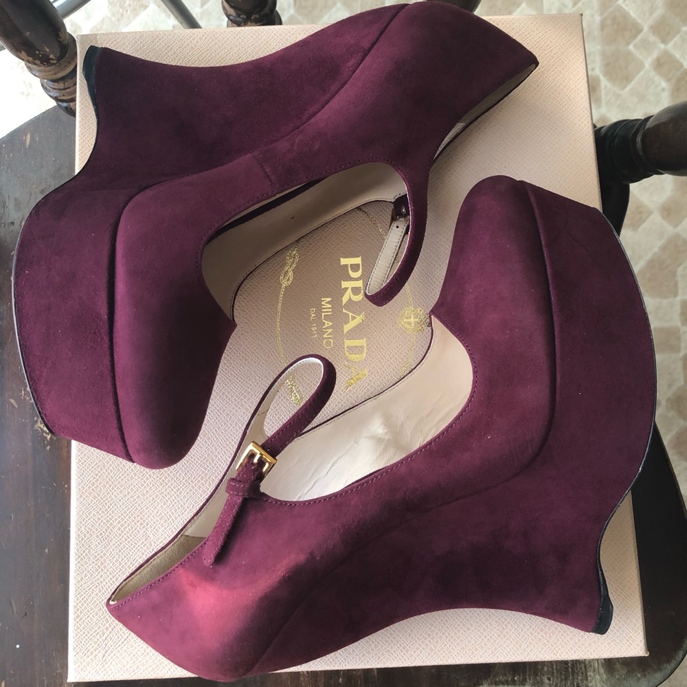 Prada Mary Jane Wedge Pumps 39.5 NIB